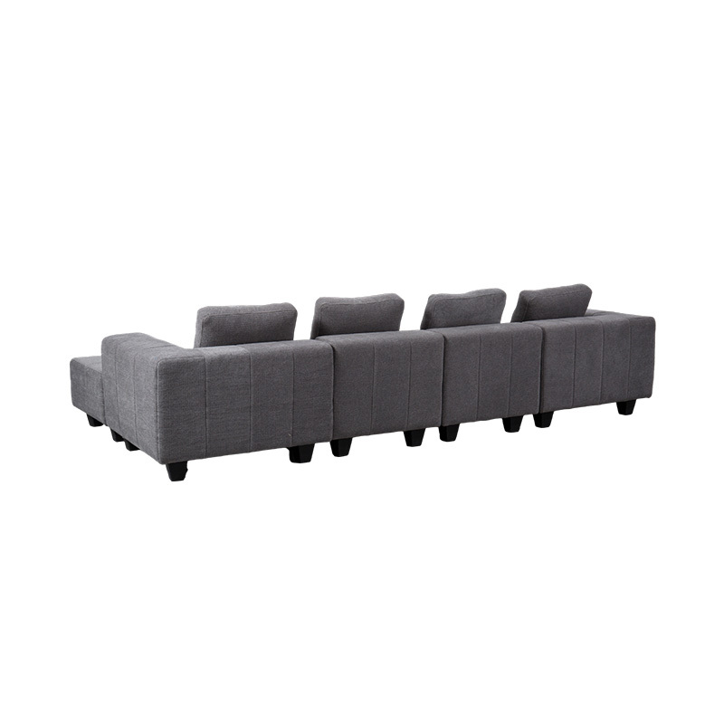 Veľká modulárna pohovka v tvare L zo svetlošedej látky so štvorcovými vankúšmi, moderný minimalistický štýl Veľká modulárna pohovka v tvare L zo svetlošedej látky so štvorcovými vankúšmi, moderný minimalistický štýl